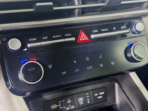 Used 2025 Hyundai Tucson SEL AWD/4WD image 23