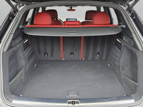 Used 2023 Audi SQ5 Prestige w/ Prestige Package image 16