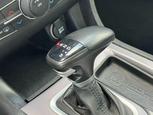 Used 2023 Dodge Charger SXT RWD image 21
