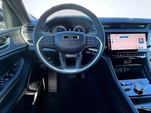 New 2026 Jeep Grand Cherokee Limited AWD/4WD image 15
