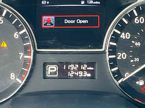 Used 2015 Nissan Altima 2.5 S w/ Power Driver Seat Package FWD image 12