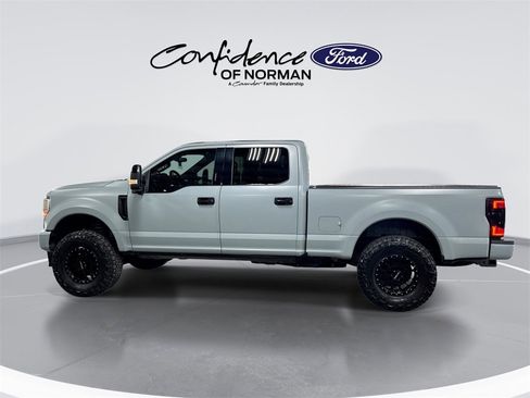 Used 2022 Ford F250 Platinum w/ FX4 Off-Road Package image 5