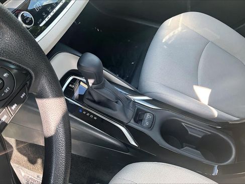 Used 2021 Toyota Corolla LE w/ Carpet Mat Package (TMS) FWD image 16