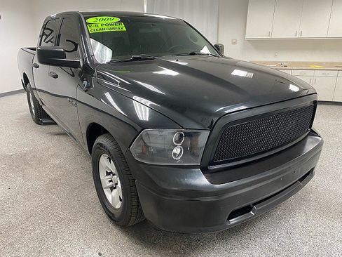 Used 2009 Dodge Ram 1500 Truck SLT image 3