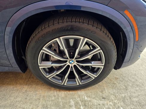 Used 2019 BMW X5 xDrive50i w/ M Sport Package AWD/4WD image 31