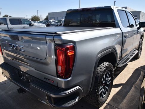 Used 2024 GMC Sierra 1500 AT4 w/ Technology Package image 5