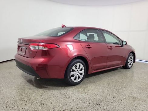 Used 2023 Toyota Corolla LE FWD image 5