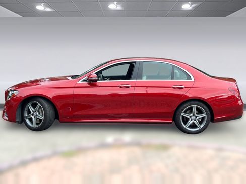 Used 2017 Mercedes-Benz E 300 image 2