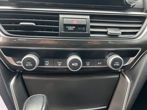 Used 2020 Honda Accord Sport image 14