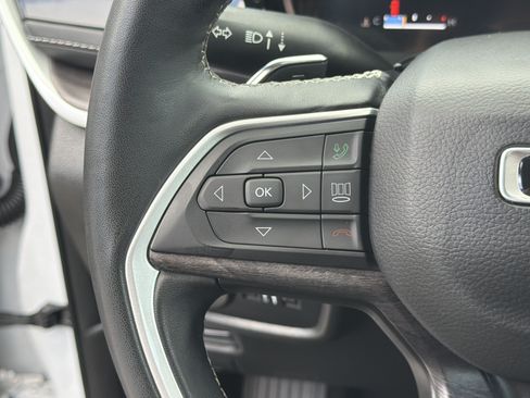 Used 2022 Jeep Grand Cherokee Limited RWD image 30