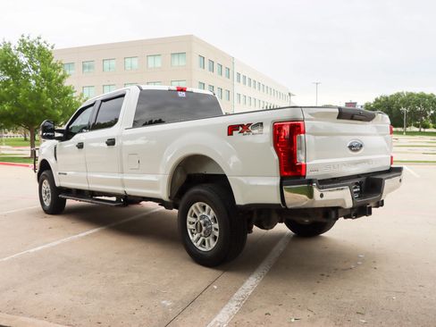 Used 2019 Ford F350 XLT w/ XLT Value Package AWD/4WD image 5