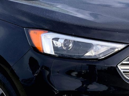 Certified 2022 Ford Edge Titanium AWD/4WD image 24