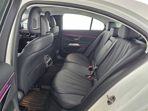 Certified 2025 Mercedes-Benz E 350 Sedan image 17