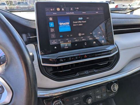 Certified 2022 Jeep Compass Limited AWD/4WD image 17