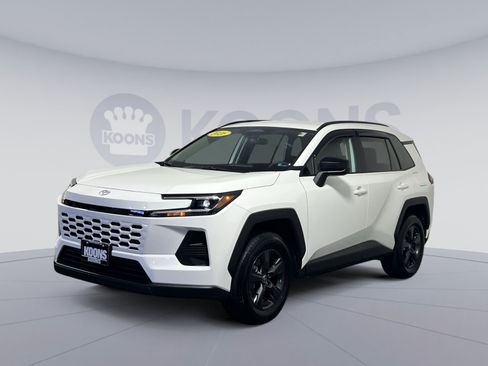 Used 2026 Toyota RAV4 LE AWD/4WD image 5