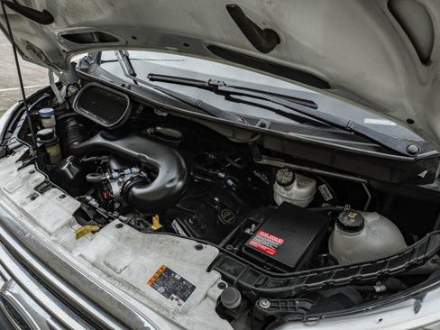 Used 2017 Ford Transit 250 130 Low Roof w/ Exterior Upgrade Package image 40