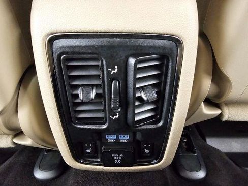 Used 2018 Jeep Grand Cherokee Limited w/ Trailer Tow Group IV image 34