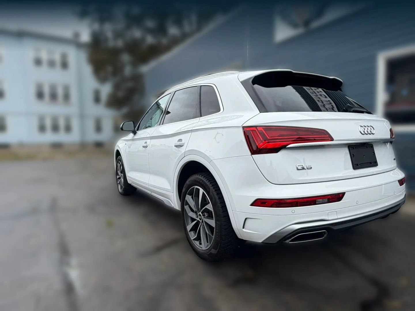 Used 2022 Audi Q5 2.0T Premium w/ Convenience Package AWD/4WD image 5