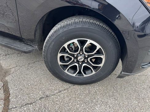 Used 2024 Ford Expedition XLT image 41