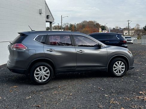 Used 2015 Nissan Rogue S image 8