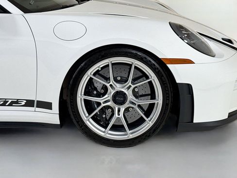 Used 2025 Porsche 911 GT3 w/ Chrono Package RWD image 38