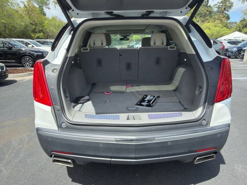 Used 2018 Cadillac XT5 Luxury w/ Driver Awareness Package image 22