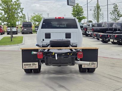 New 2025 RAM 3500 Tradesman w/ Chrome Appearance Group