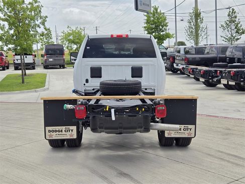 New 2025 RAM 3500 Tradesman w/ Chrome Appearance Group image 4