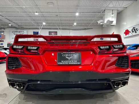 Used 2024 Chevrolet Corvette Stingray Premium Cpe w/ Z51 Performance Package RWD image 18