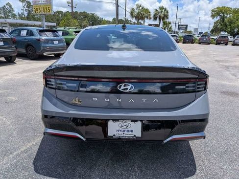 Used 2024 Hyundai Sonata SEL w/ Convenience Package FWD image 5