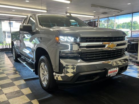 Used 2021 Chevrolet Silverado 1500 LT AWD/4WD image 1