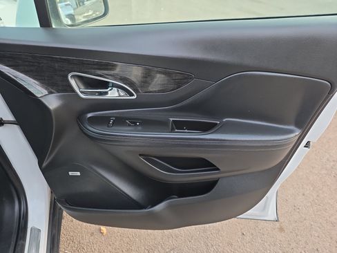 Used 2016 Buick Encore Sport Touring image 31