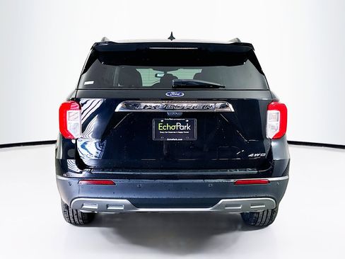 Used 2023 Ford Explorer XLT w/ Equipment Group 202A image 7