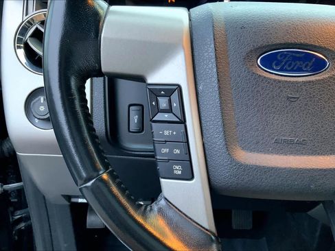 Used 2017 Ford Expedition Limited image 22