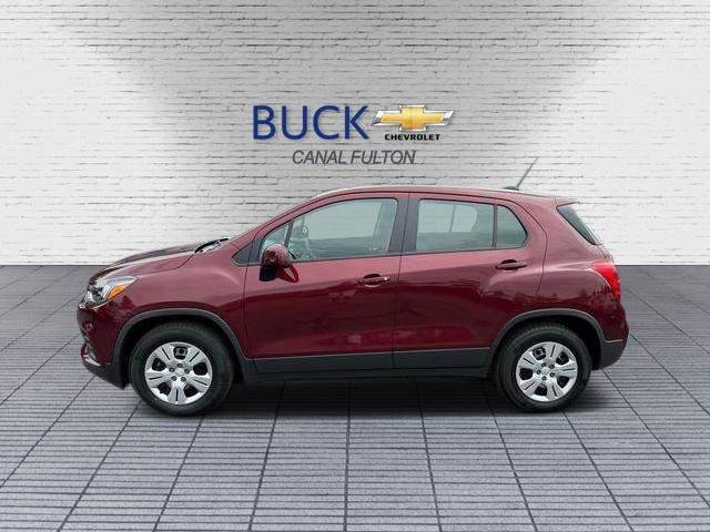 Used 2017 Chevrolet Trax LS FWD image 1