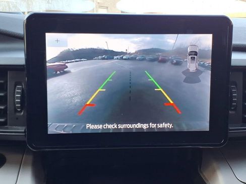 Used 2023 Ford Explorer XLT image 20