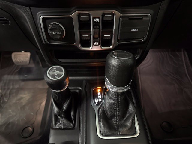 Used 2022 Jeep Gladiator Sport AWD/4WD image 30