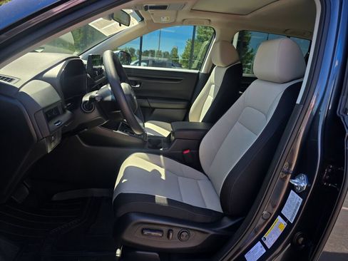 Certified 2025 Honda CR-V EX image 22