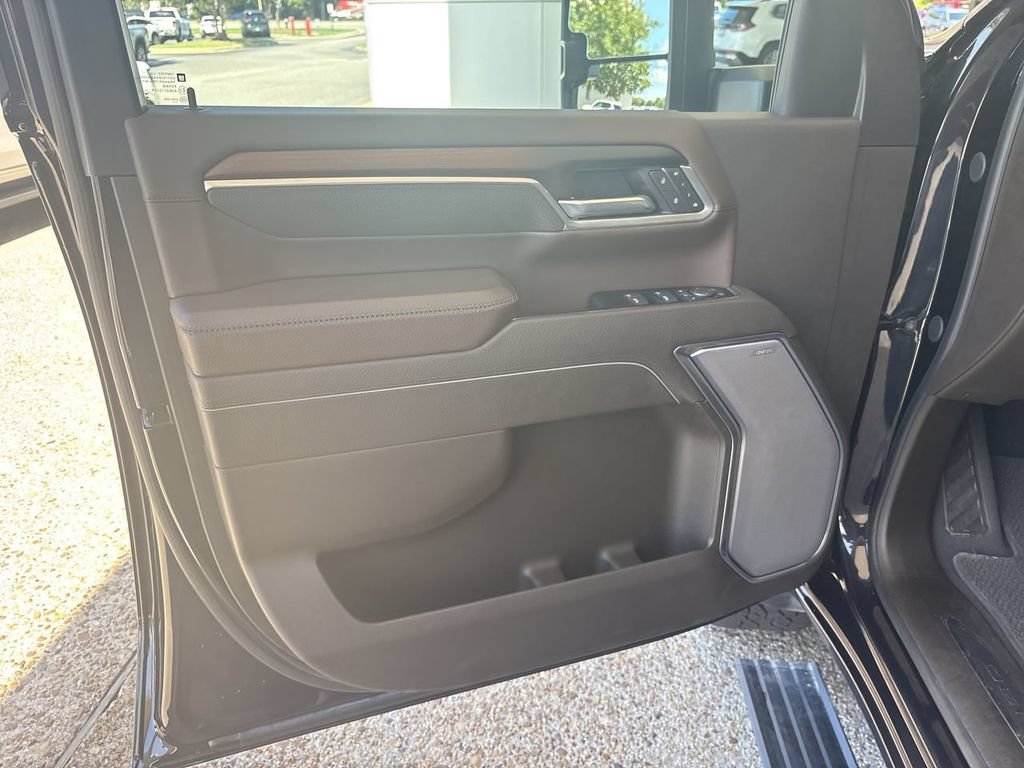 Certified 2025 GMC Sierra 2500 Denali w/ Denali Reserve Package AWD/4WD image 23