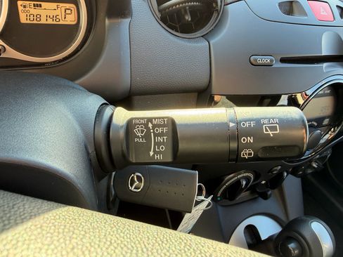 Used 2014 MAZDA MAZDA2 Sport image 25