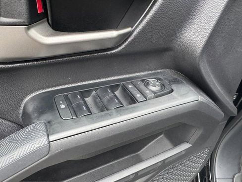 Used 2025 Toyota Tacoma TRD Off-Road image 15