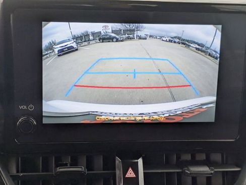 Used 2024 Toyota Corolla LE image 18