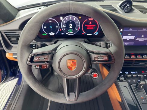 Used 2026 Porsche 911 Carrera 4 GTS image 17
