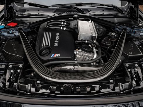 Used 2018 BMW M4 Convertible image 55