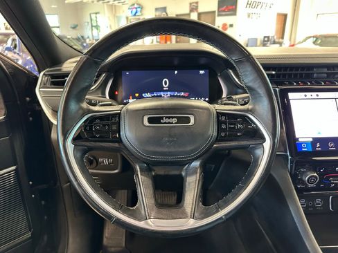 Used 2021 Jeep Grand Cherokee L Overland w/ Luxury Tech Group IV image 17