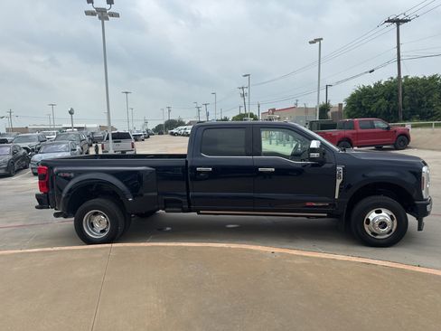Used 2024 Ford F350 Platinum AWD/4WD image 4