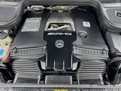 Used 2024 Mercedes-Benz GLS 63 AMG 4MATIC image 39