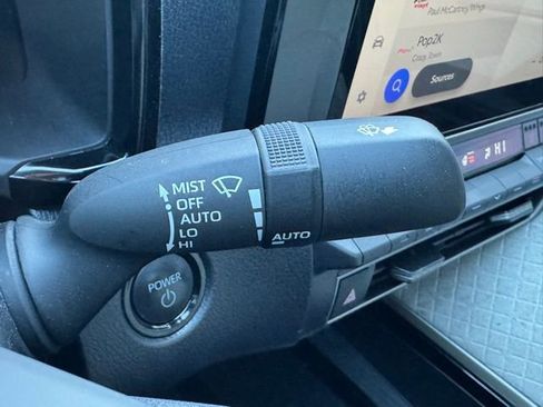 Used 2025 Toyota Camry XLE w/ Premium Plus Package AWD/4WD image 29