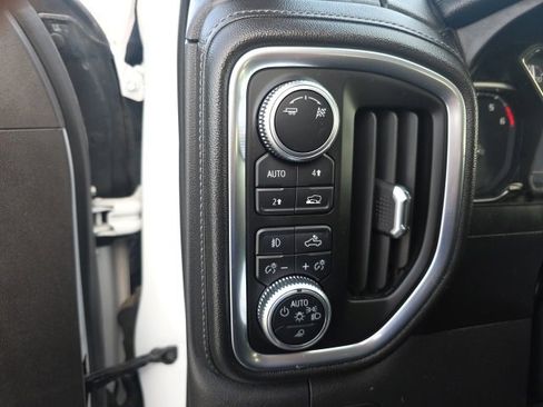 Used 2019 GMC Sierra 1500 SLT w/ SLT Premium Package image 25
