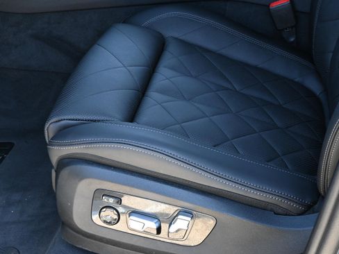 Certified 2024 BMW X5 xDrive40i w/ M Sport Package image 28